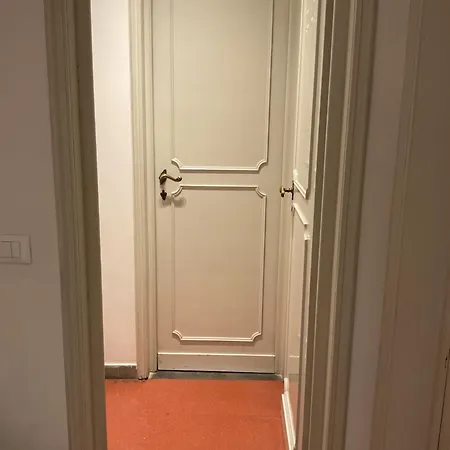 Apostoli Ix Apartment Florence